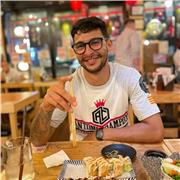 Técnico de Laboratorio da clases de ciencias naturales